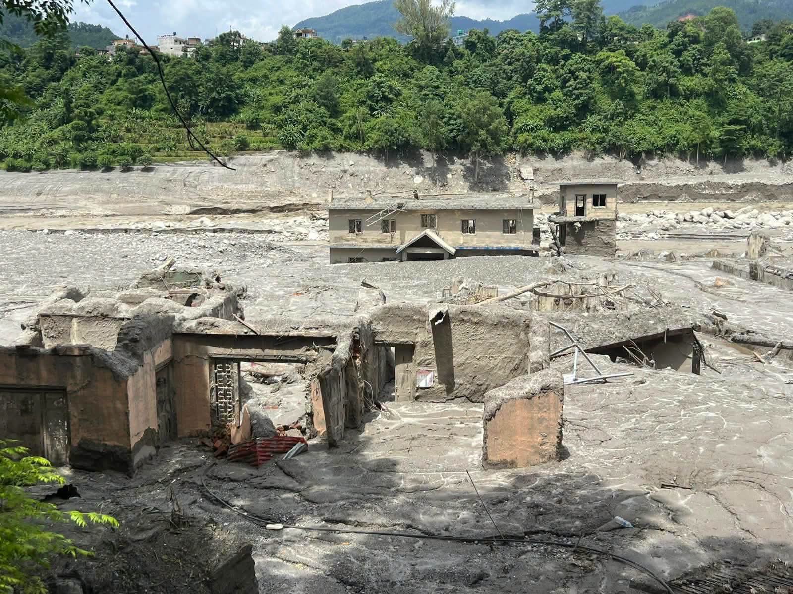 भोटेकोसी बाढीपछि स्याङ्जाका ८ जना अझै बेपत्ता ।